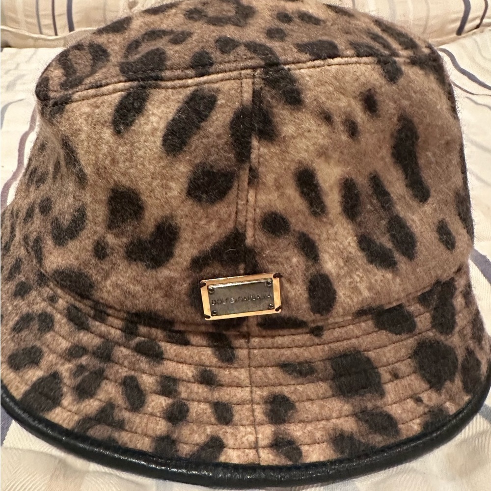 Dolce & Gabbana hat